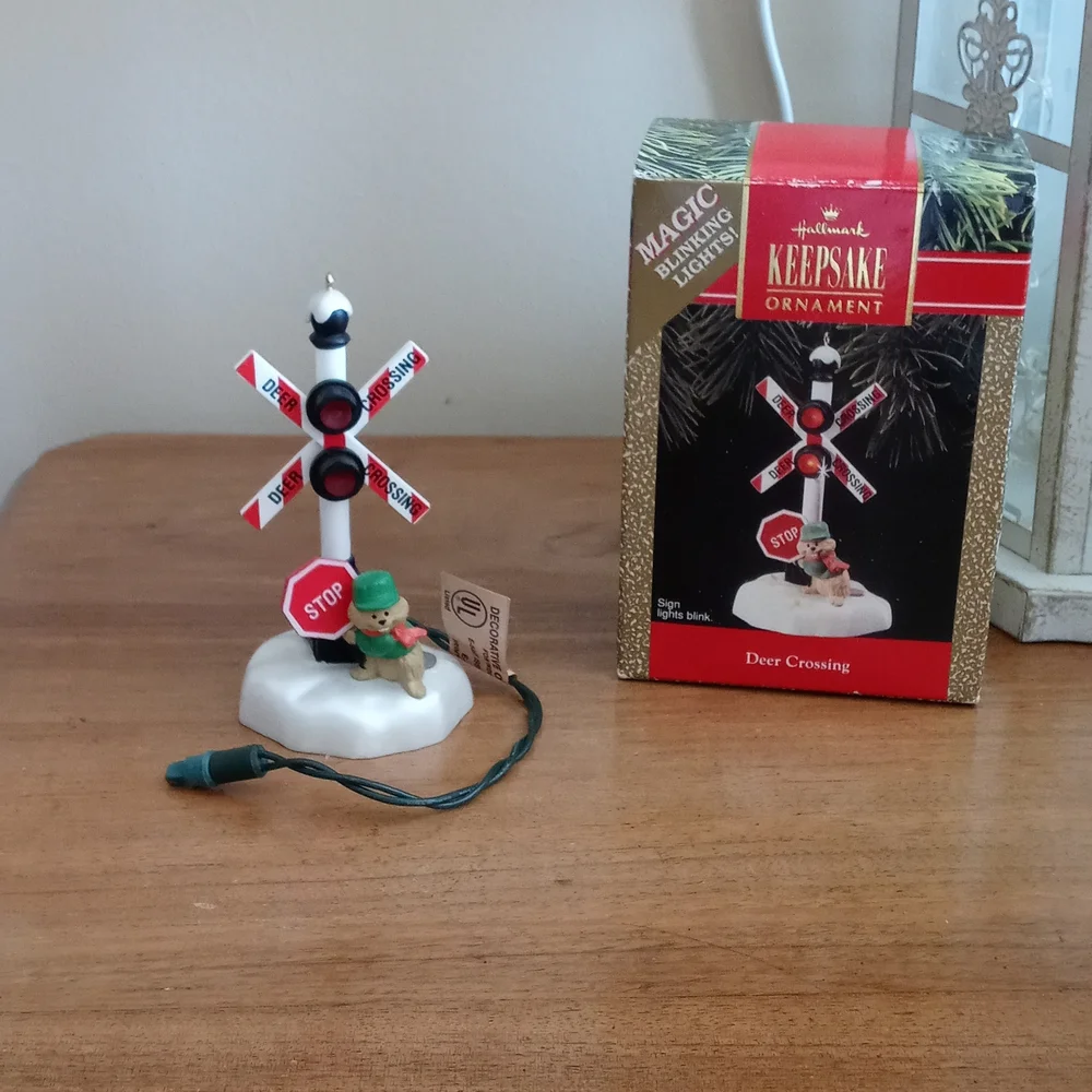 Hallmark 1990 Deer Crossing Ornament
